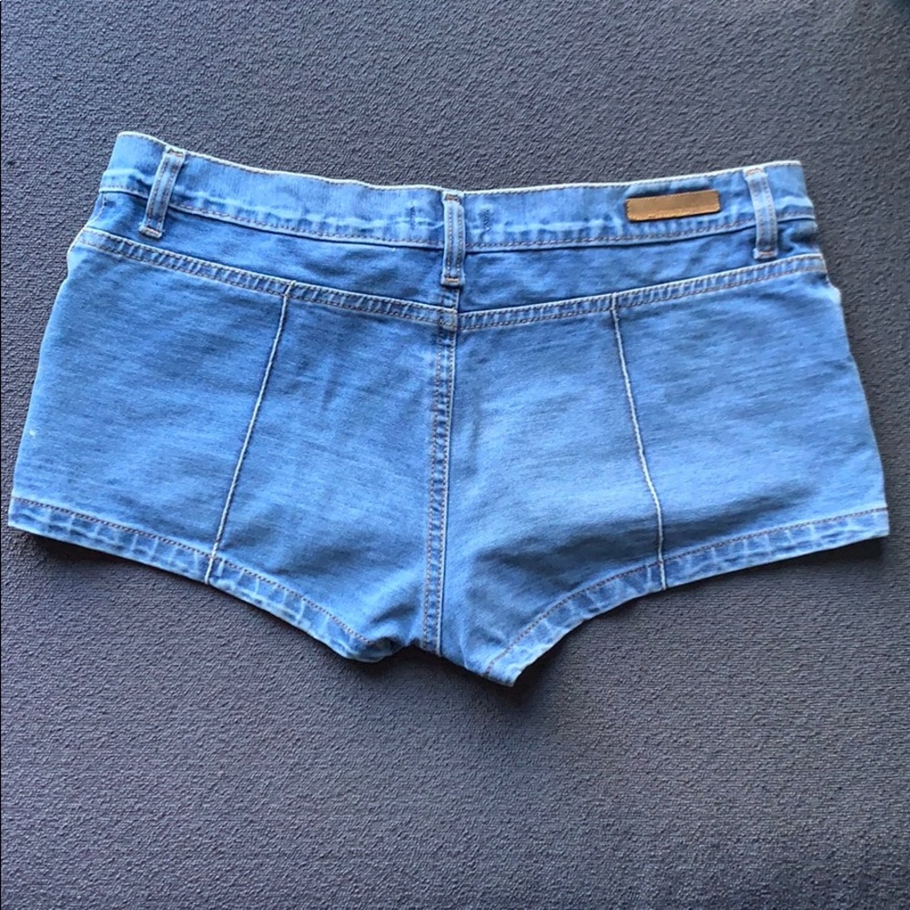 Cute short jean shorts